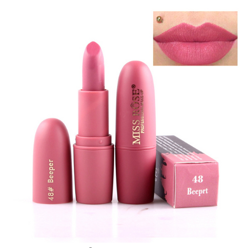 Matte moisturizing lipstick